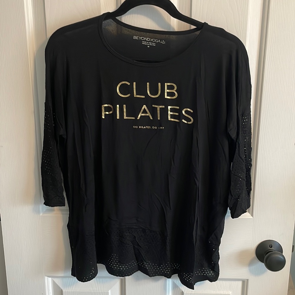 Beyond Yoga Club Pilates top - size M